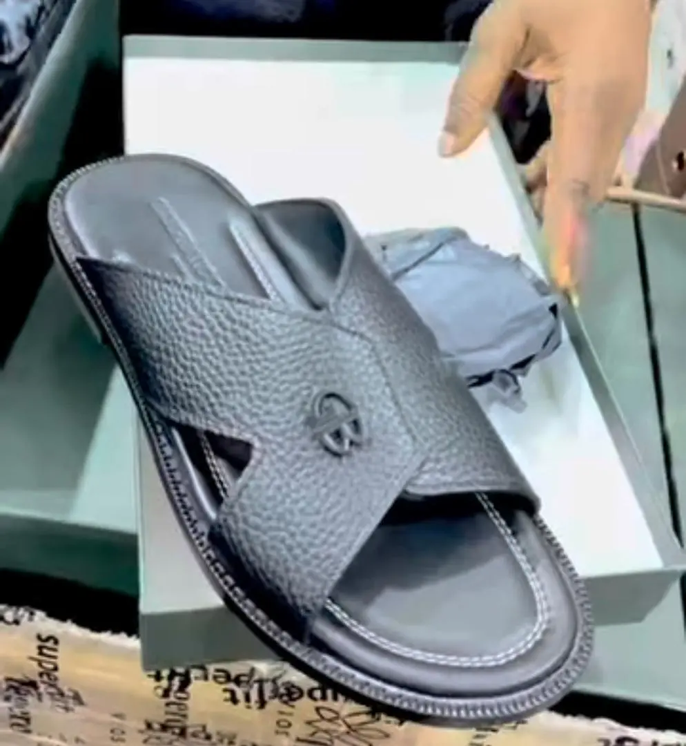 寻找男士皮革拖鞋供应商