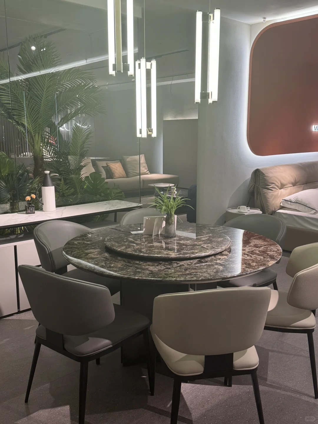 工厂直供｜全屋家具一站购！品质沙发/床/餐桌