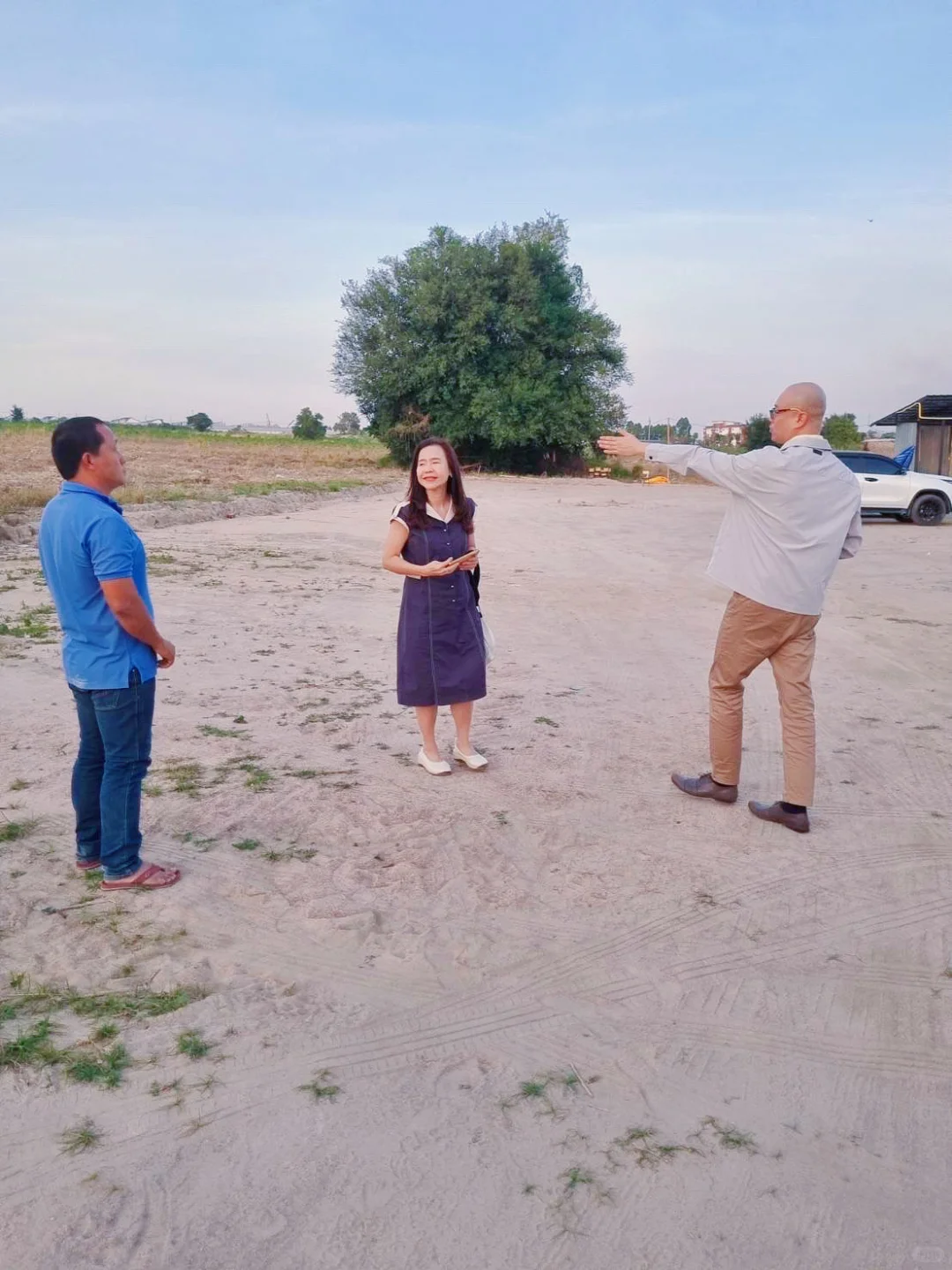 ? 国际企业仓库租赁 · 罗勇实地