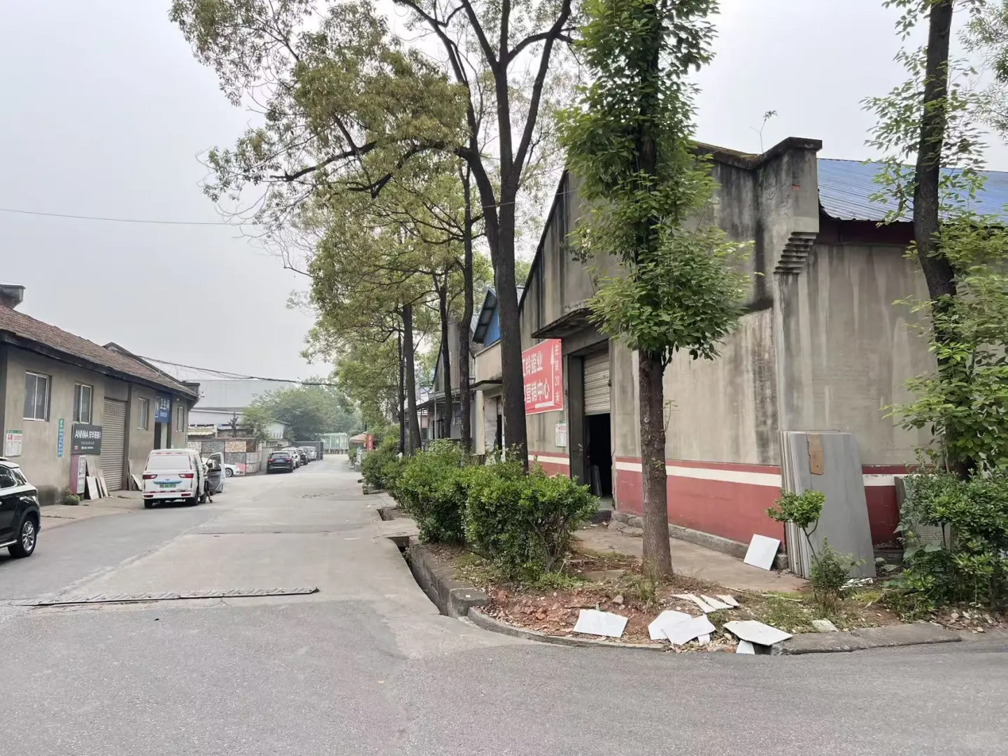 这里瓷砖太香了！包工头都在这里拿砖！！