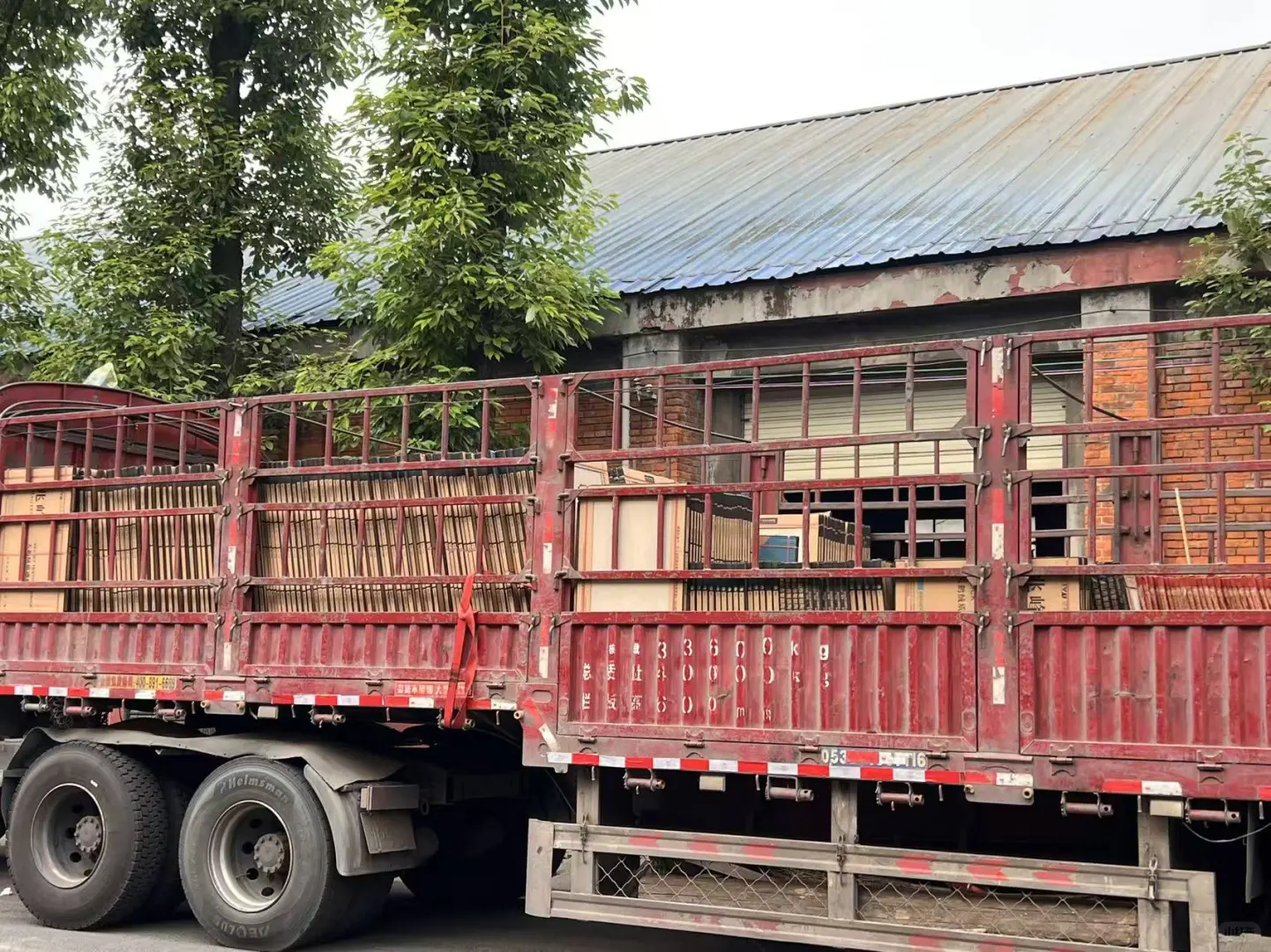 这里瓷砖太香了！包工头都在这里拿砖！！