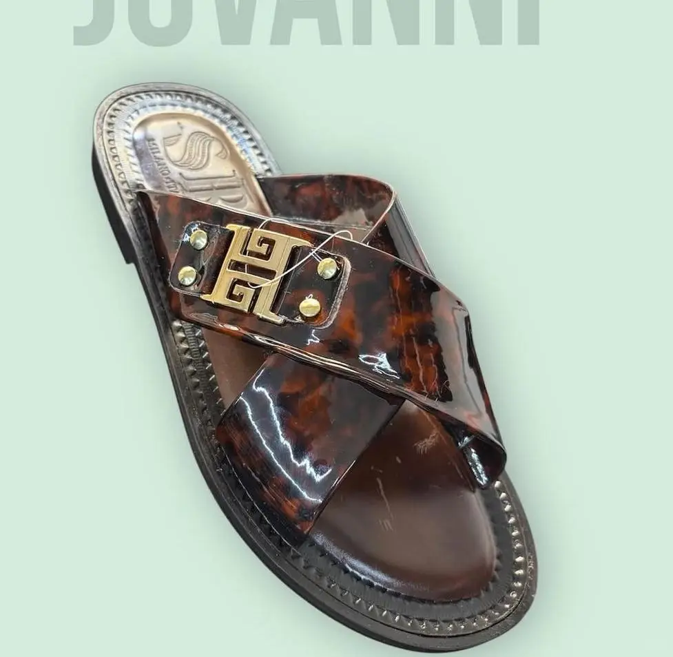 寻找男士皮革拖鞋供应商