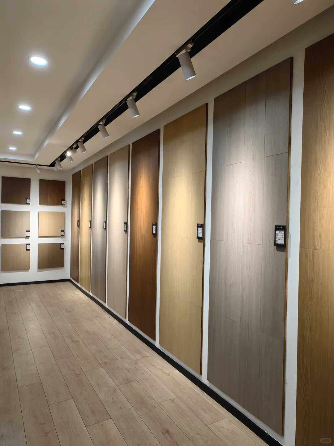 这家老板太实在了，吹牛都不会