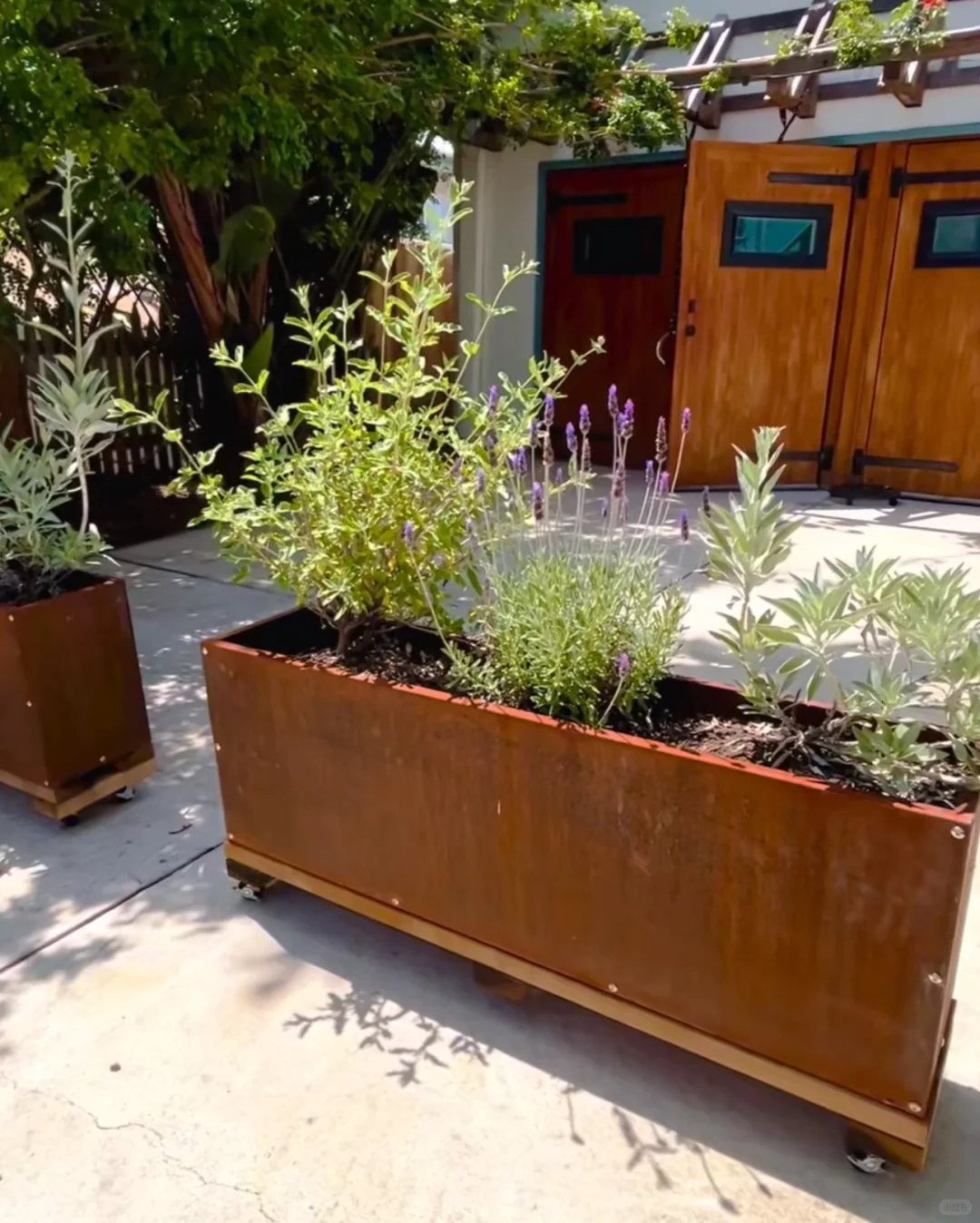 我们是山东外贸工厂金属类工艺生产厂家