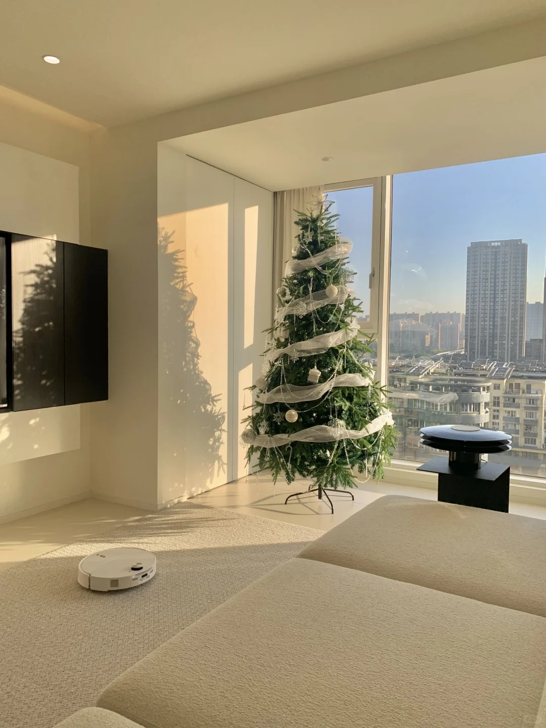 26岁有家了?屁点大