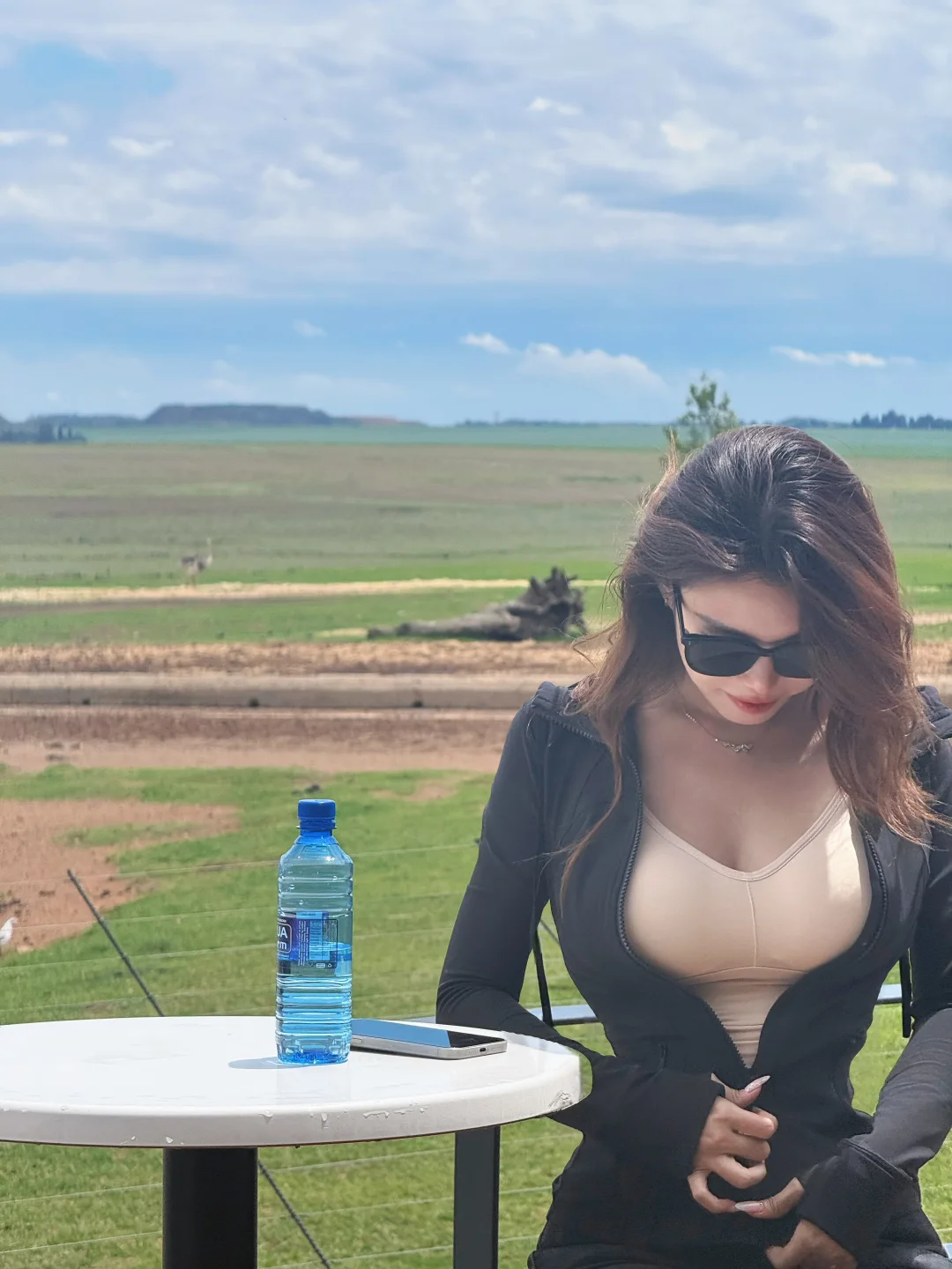 生活中第一眼美女最突出的特质：皮肤白