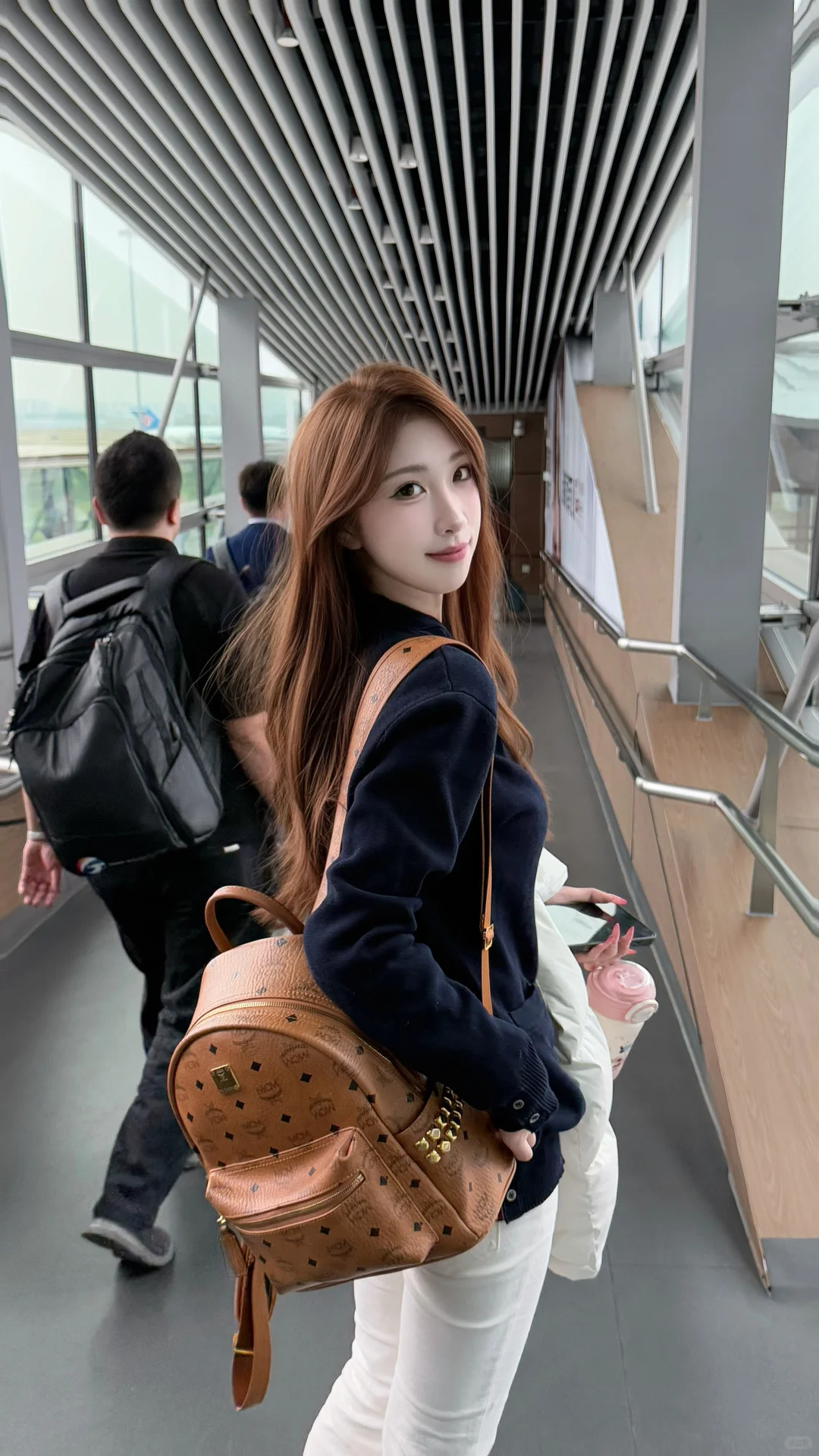 在机场被人问爆了的发色