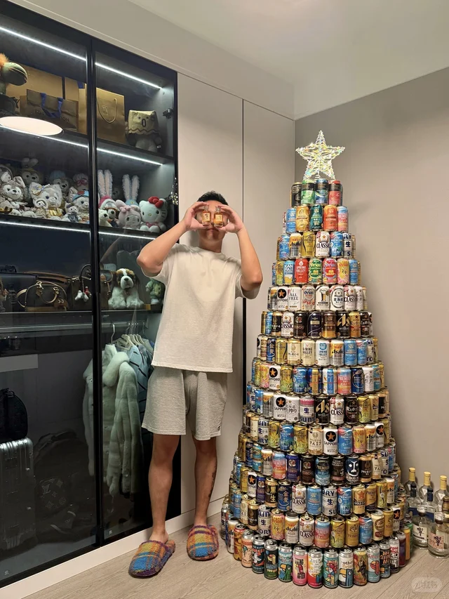 攒了快一年的圣诞树