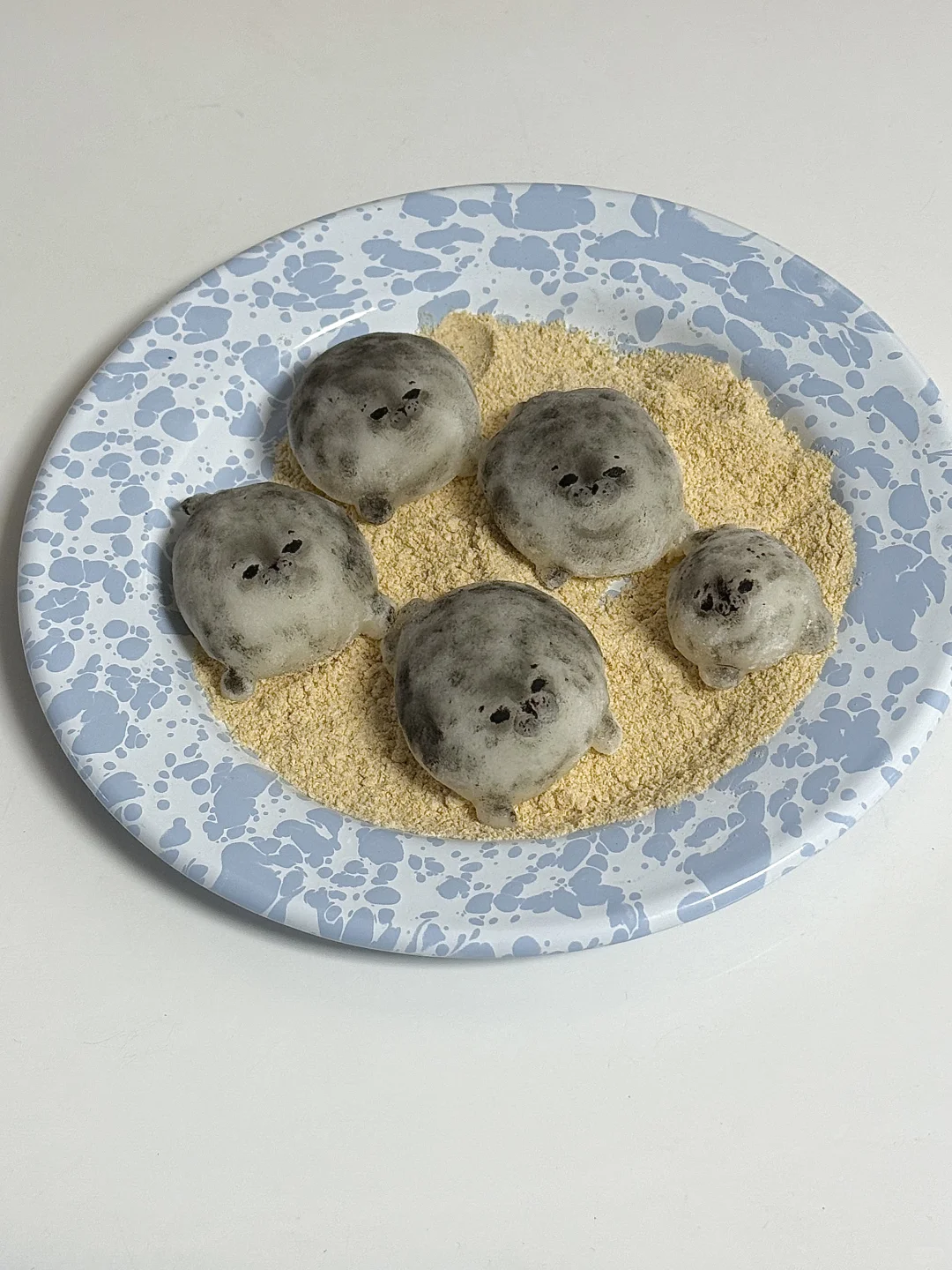 审美积食｜海豹黄豆粉糯米糍