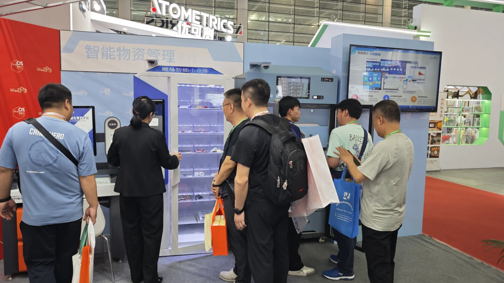 会展公司上班三天摸鱼2.9天