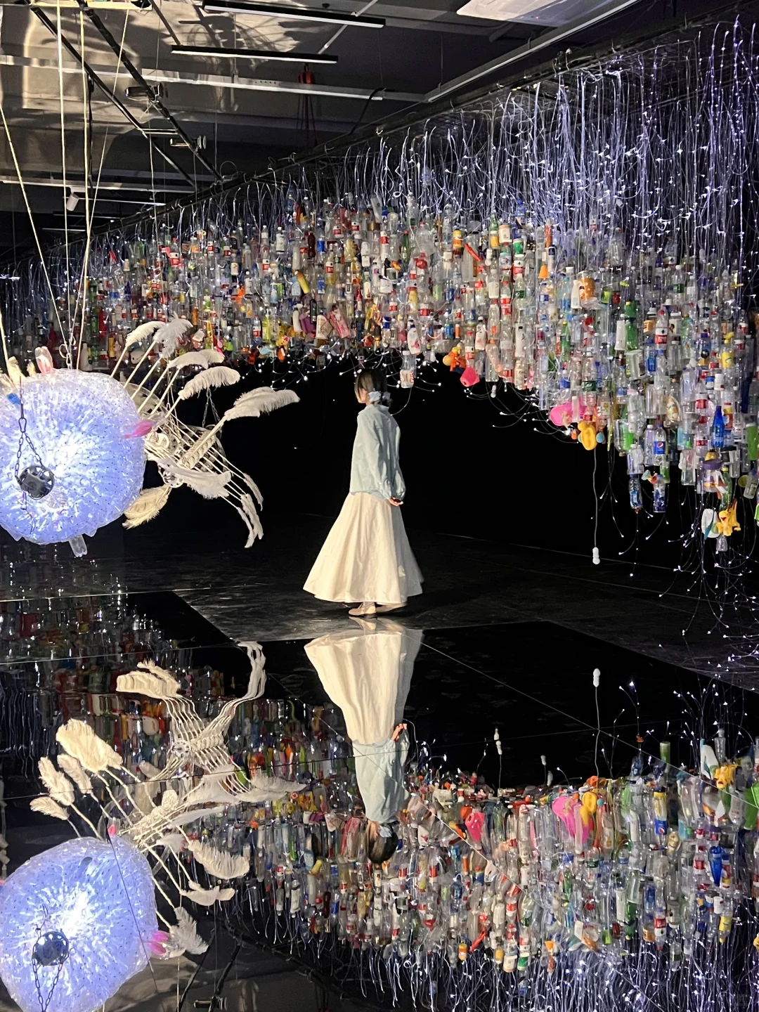 深圳福田?美术馆新展|蓝色地平线人超少?