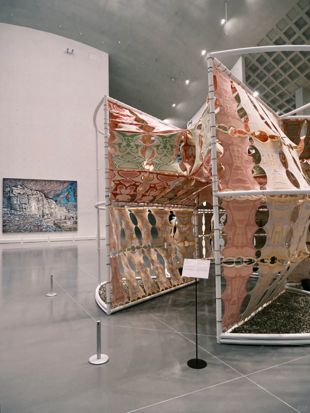 武汉双年展 | 艺术与浪漫永不落幕?