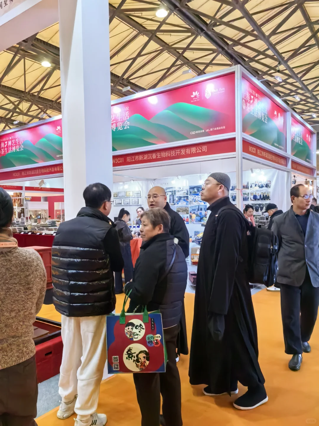 上海禅艺生活博览会，还是很多不错的品…