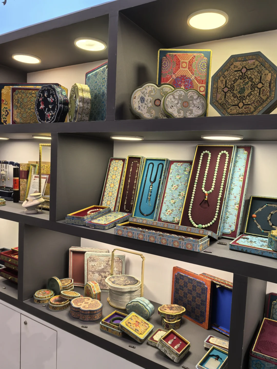 上海禅艺生活博览会，还是很多不错的品…