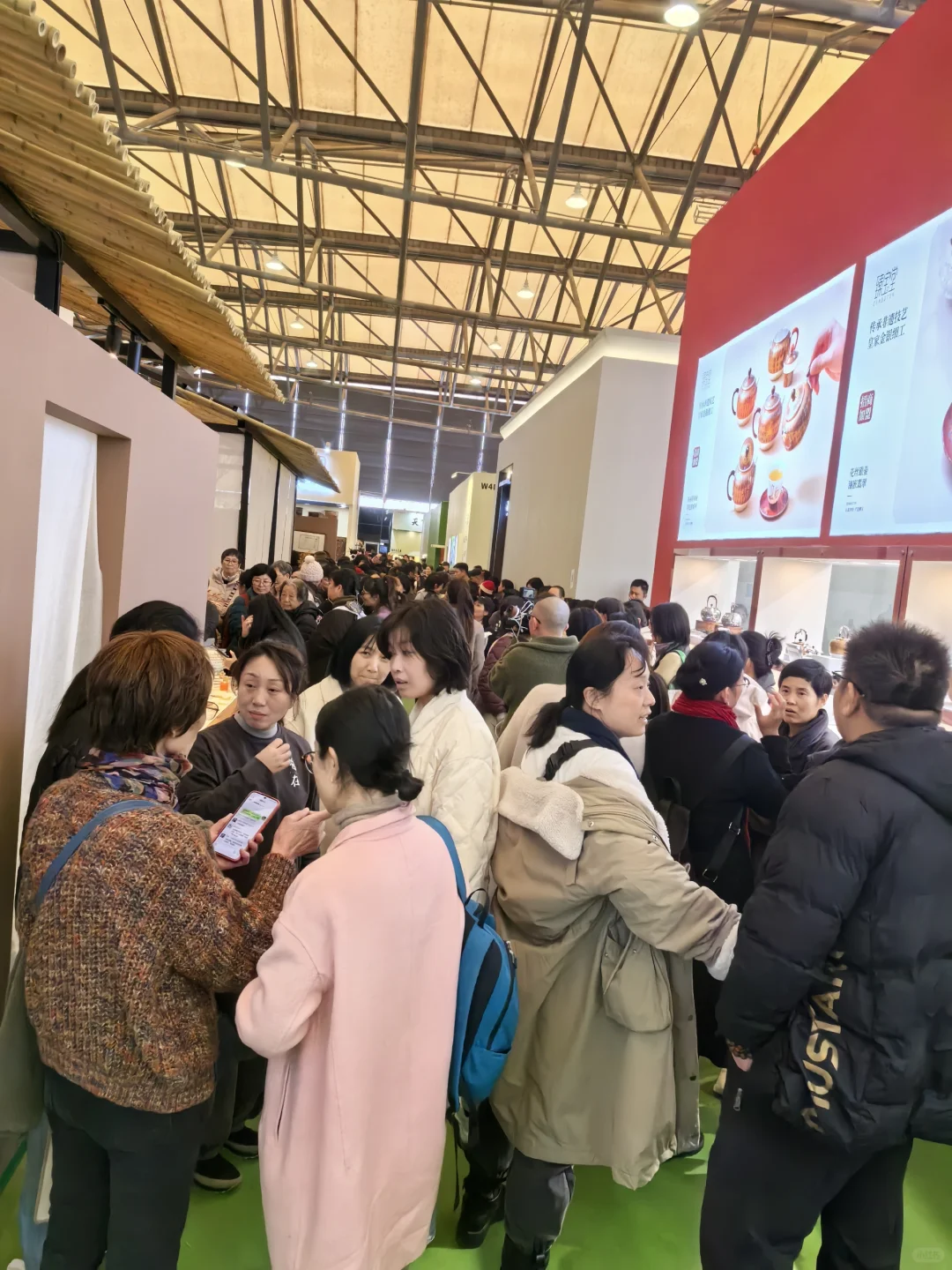 上海禅艺生活博览会，还是很多不错的品…