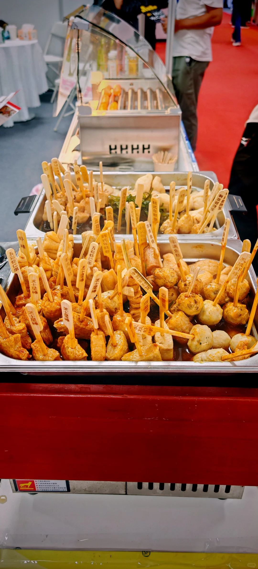 赶紧去老国展，有吃有喝，而且都免费！