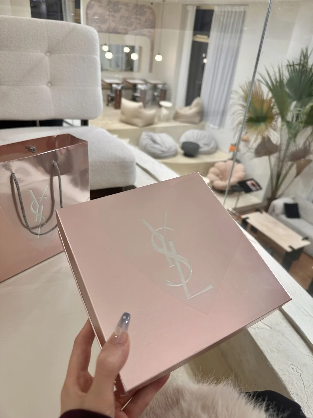 300r而已...要的就是被她以为巨贵的礼物?!