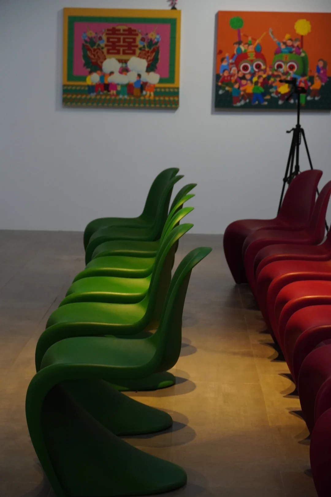 图画展览会圆满结束啦，新年快乐❗