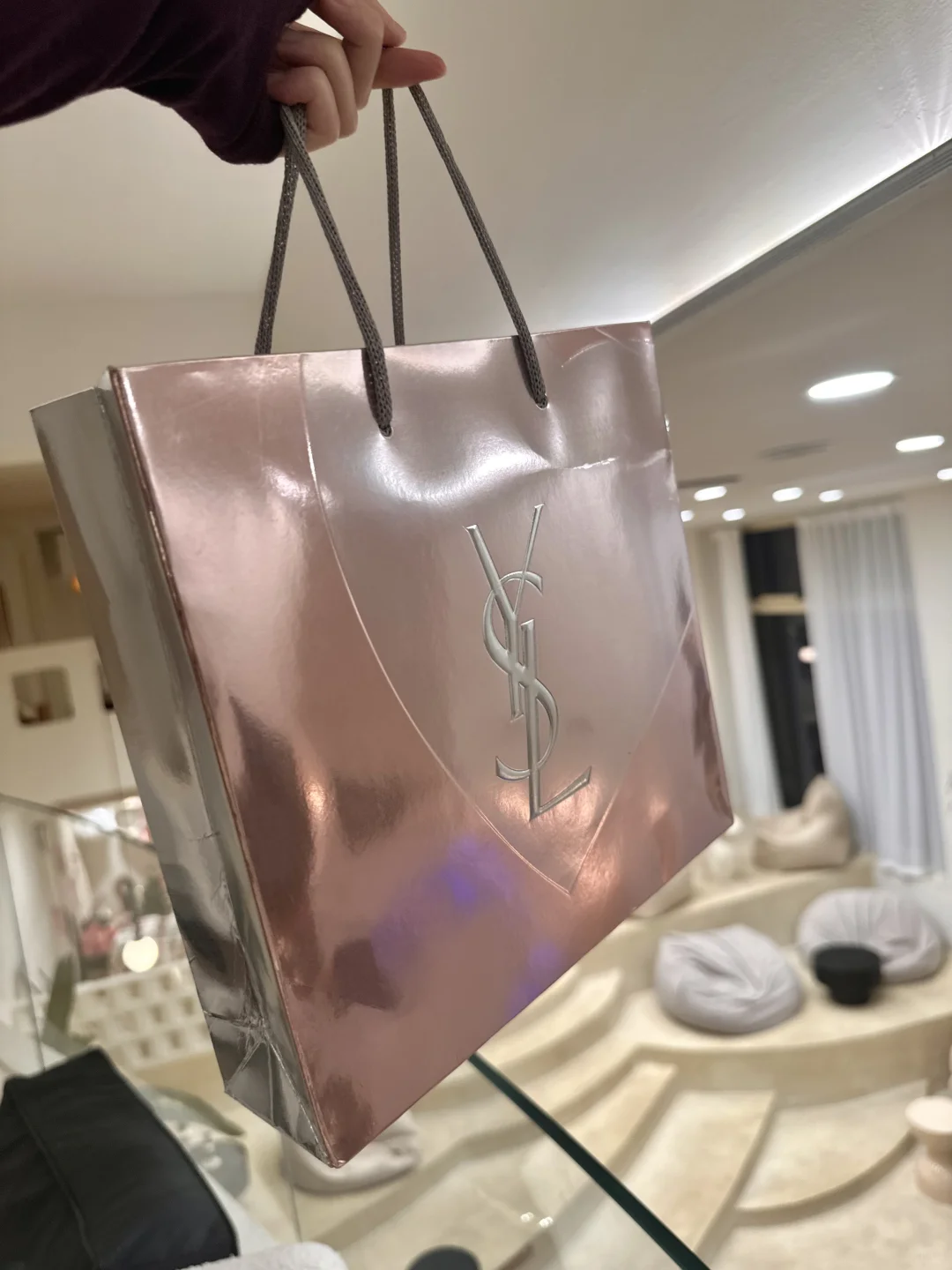 300r而已...要的就是被她以为巨贵的礼物?!