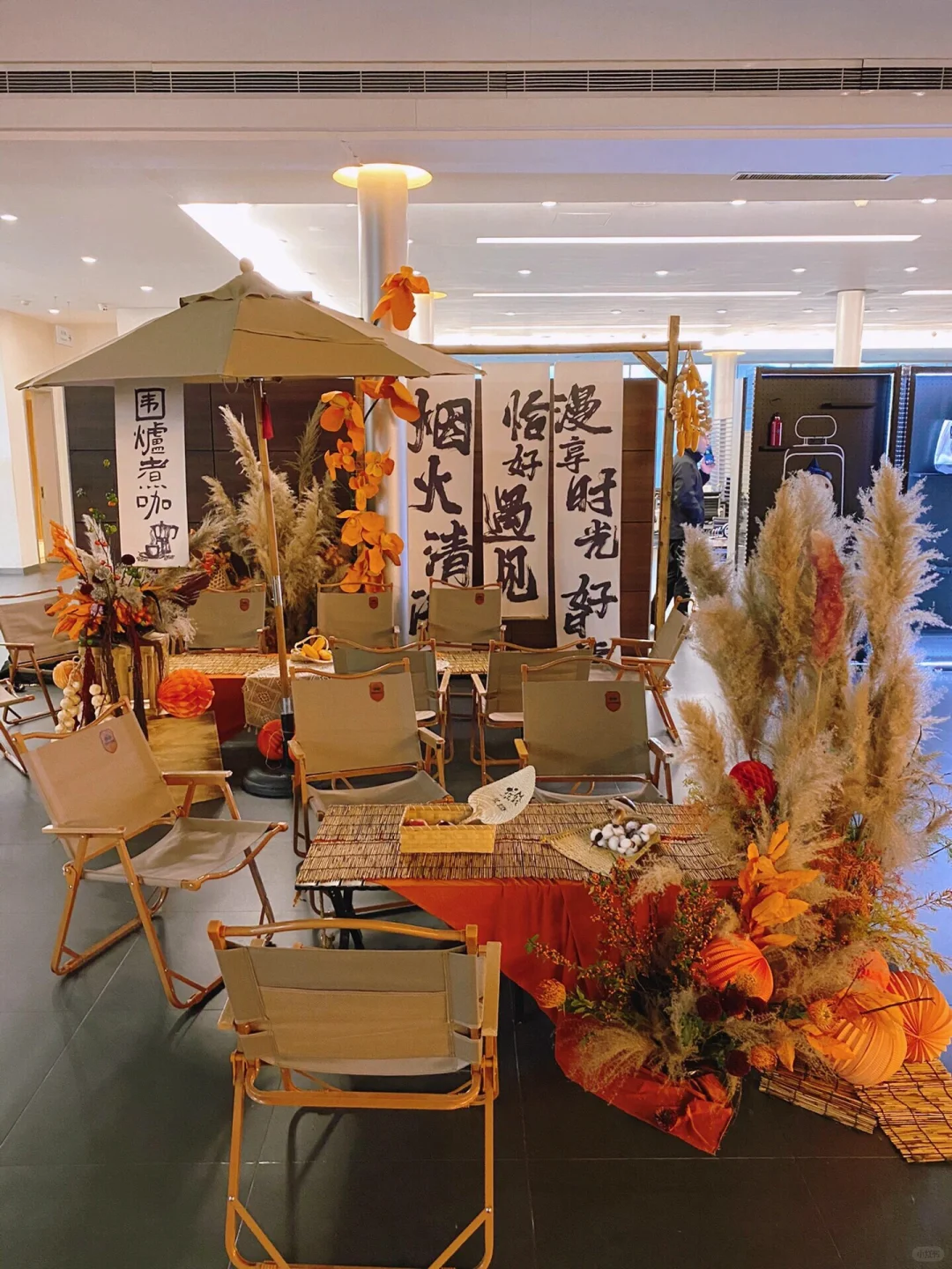 美陈布置｜4S店展厅里的“心机”小角落