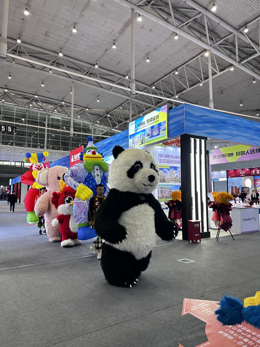 乌鲁木齐首届住博会开了，买房前 B 逛啊！