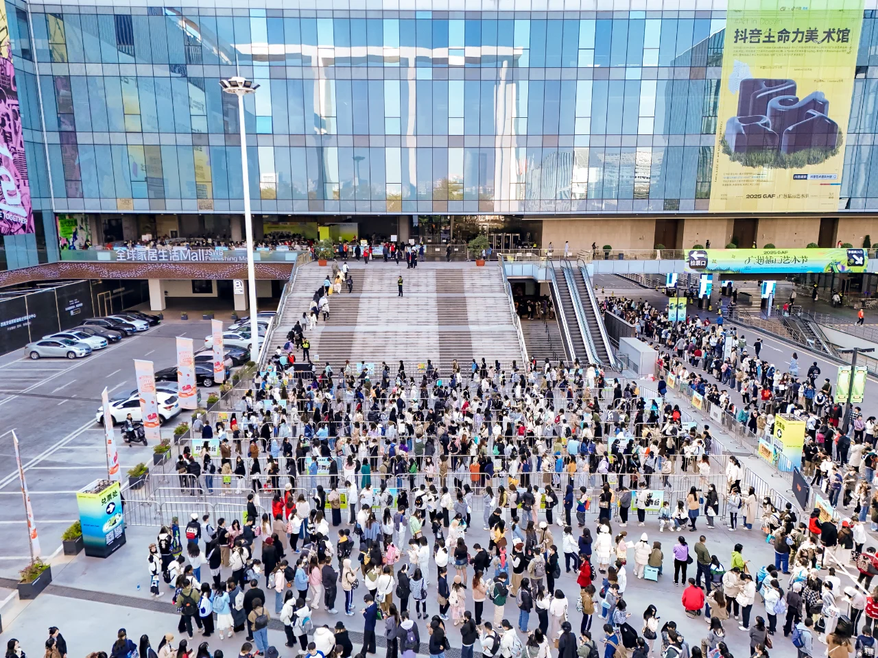 哭了，450多个展位 根本逛不完呐！