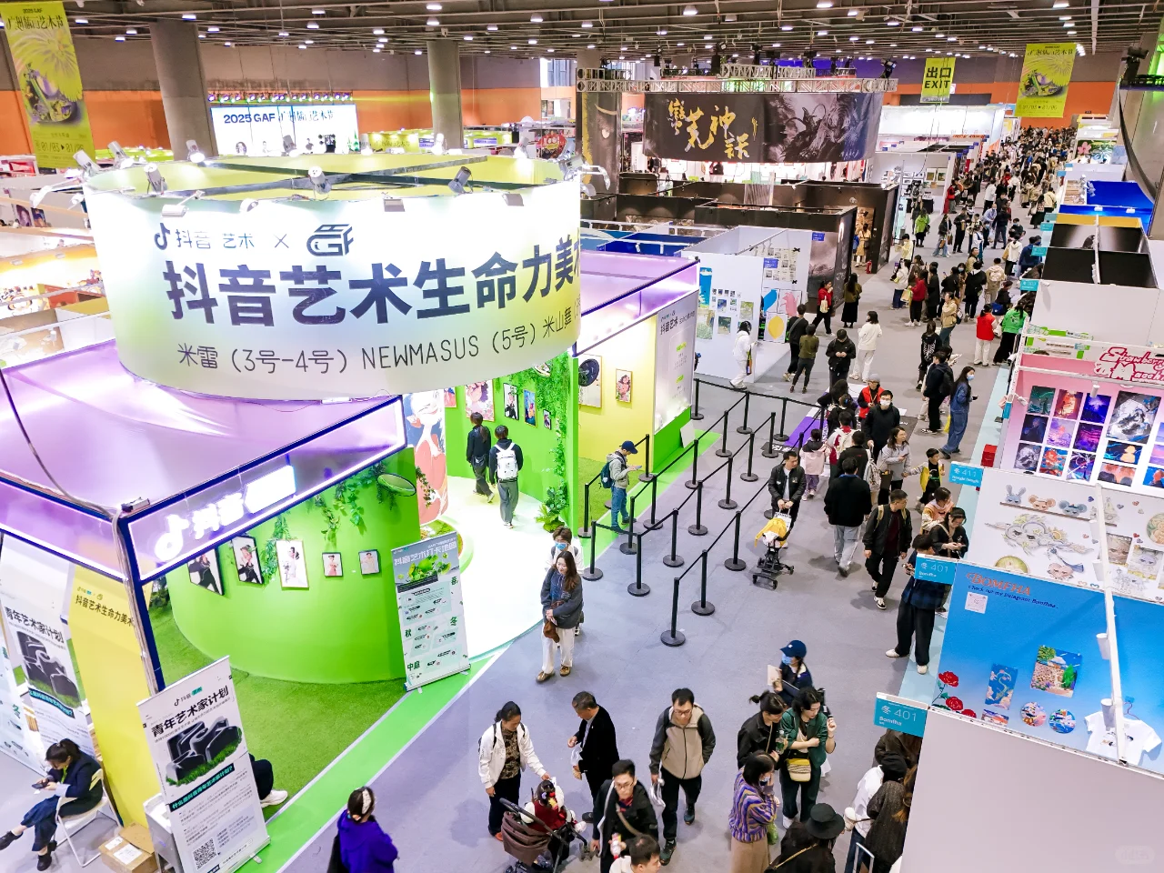 哭了，450多个展位 根本逛不完呐！