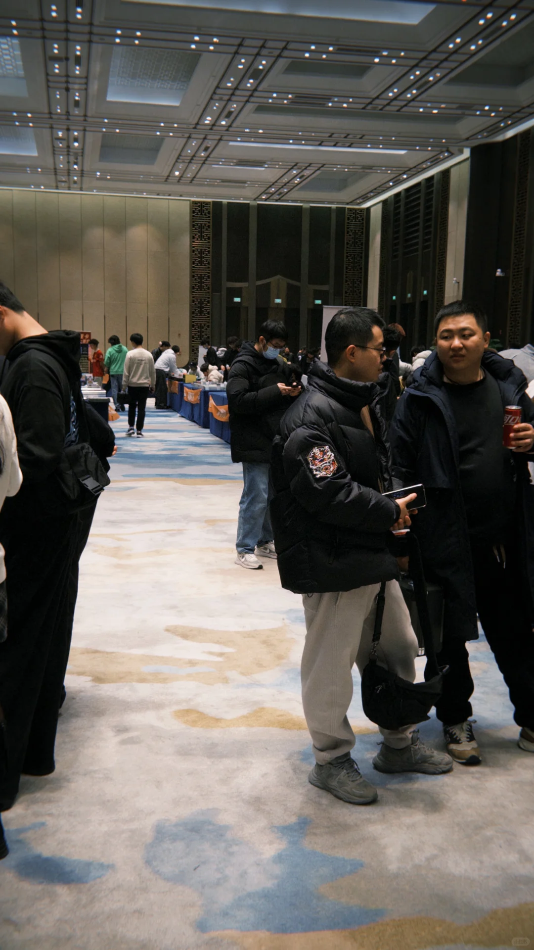 藏在杭州寺庙里的球星卡卡展