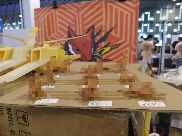 吓坏家长！事发上海展会，手办涉黄擦边