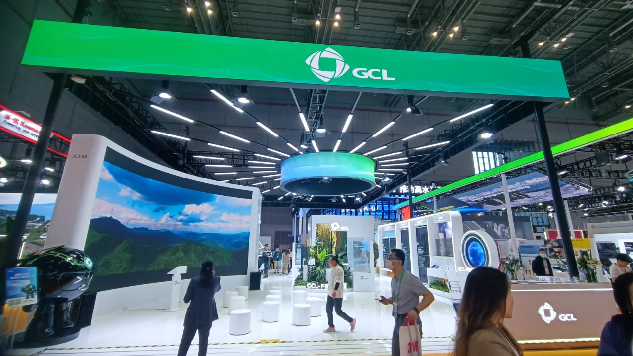 ??渐变色展台，进博会搭建