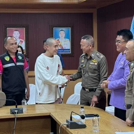 泰国爆料:欢迎中国明星星星从缅甸探亲归来