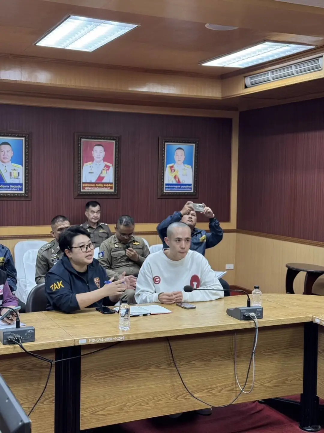 泰国爆料:欢迎中国明星星星从缅甸探亲归来