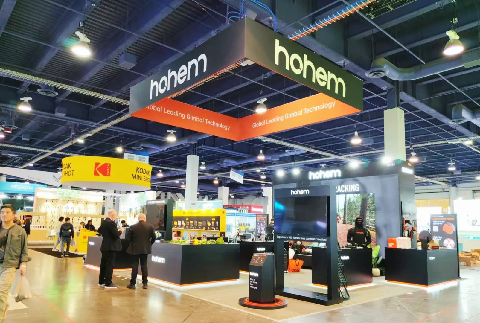 美国CES现场情况来啦，人流如织!