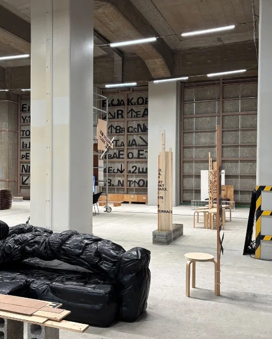 （RE）PUBLIC｜标识再现材料重建