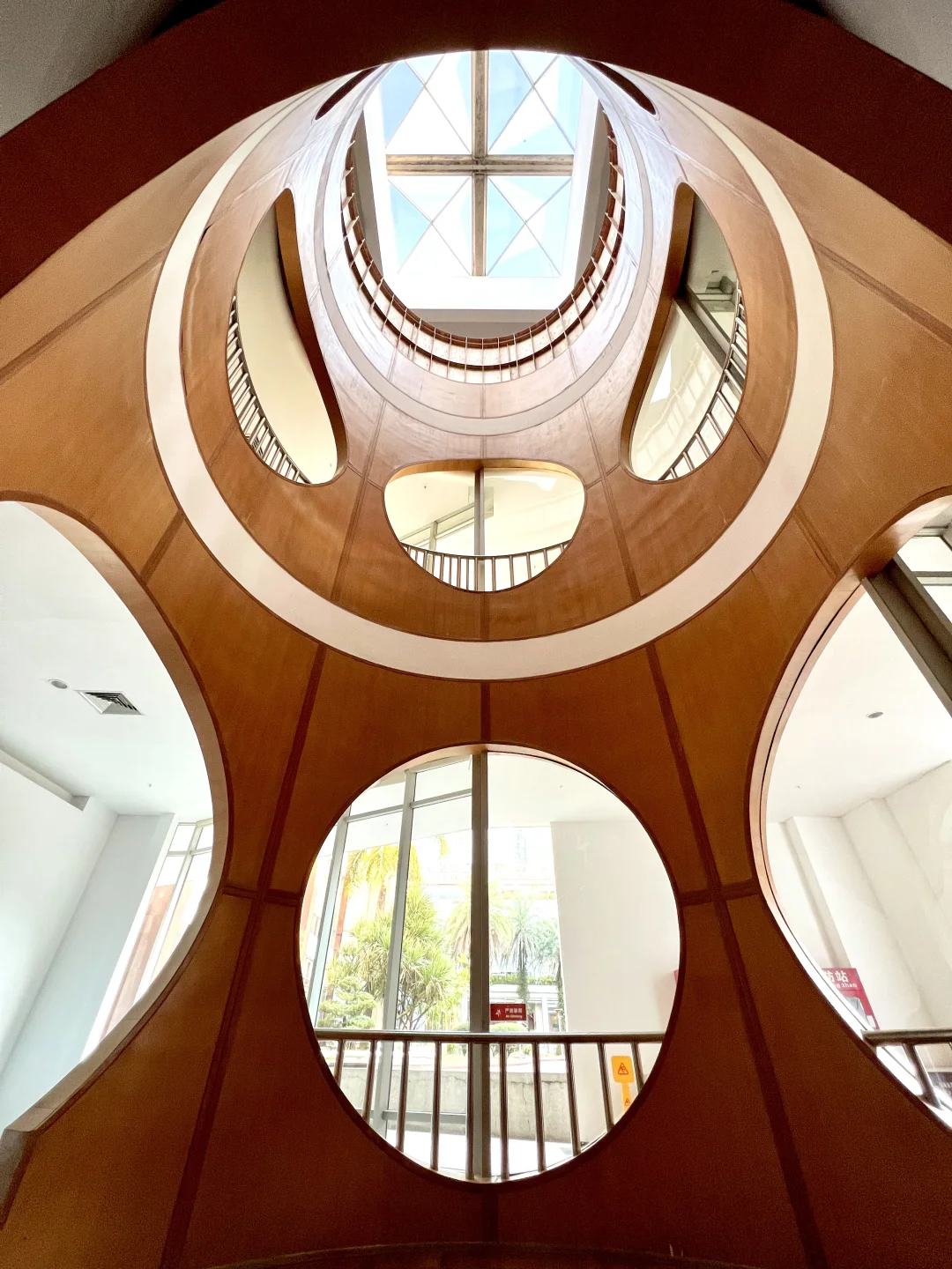 广州0️⃣元看展?打卡童年｜人民艺术中心攻略