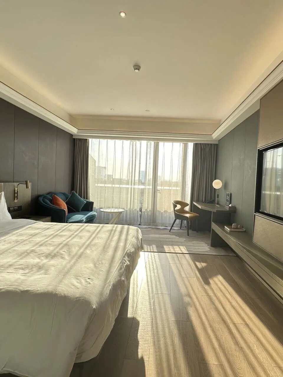 上海！国家会展中心！地铁口的平价酒店?