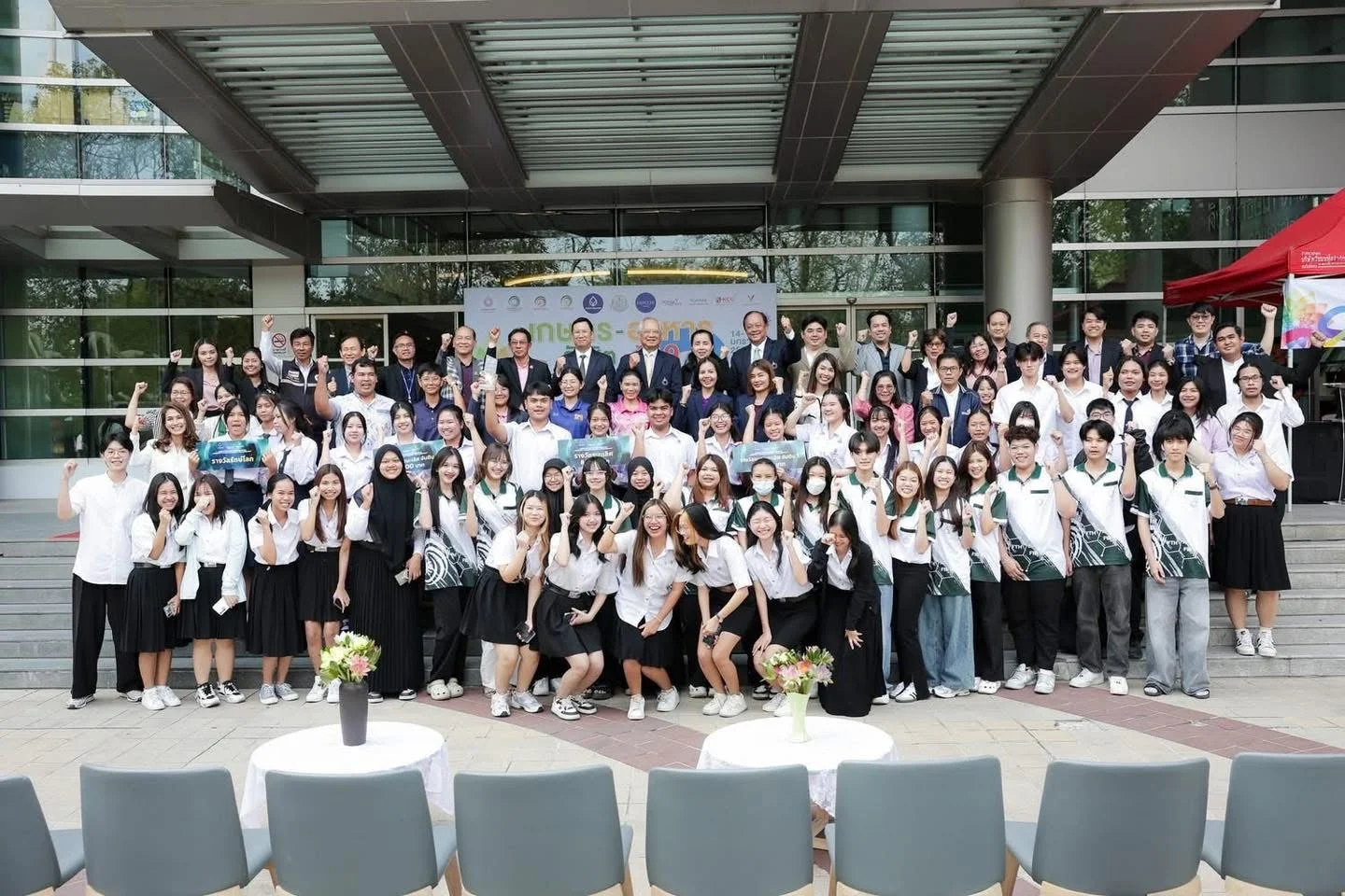 今天带你们云游超棒的兰实大学农业博览会