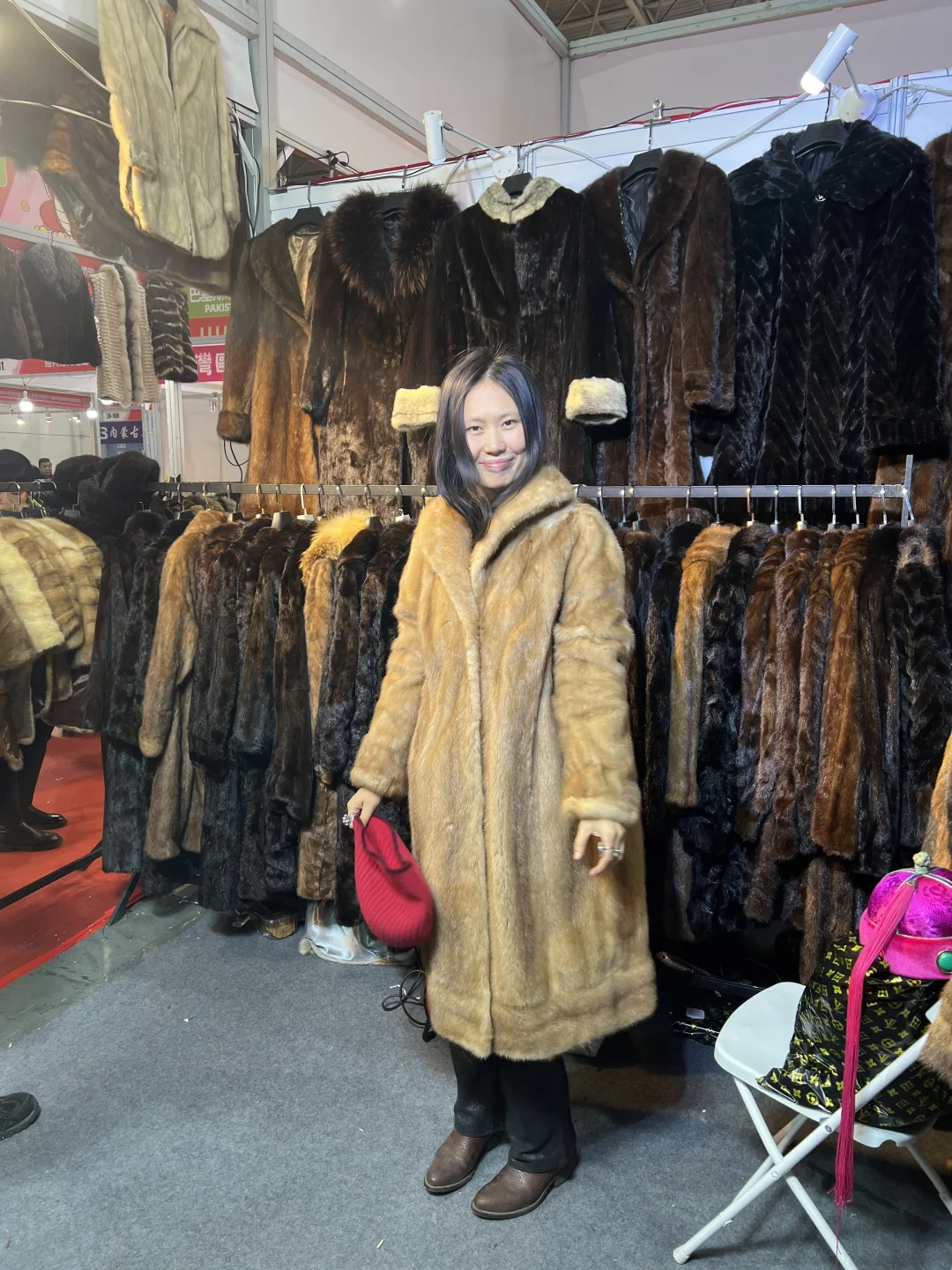 在呼和浩特展销会买到大魔王同款皮草！