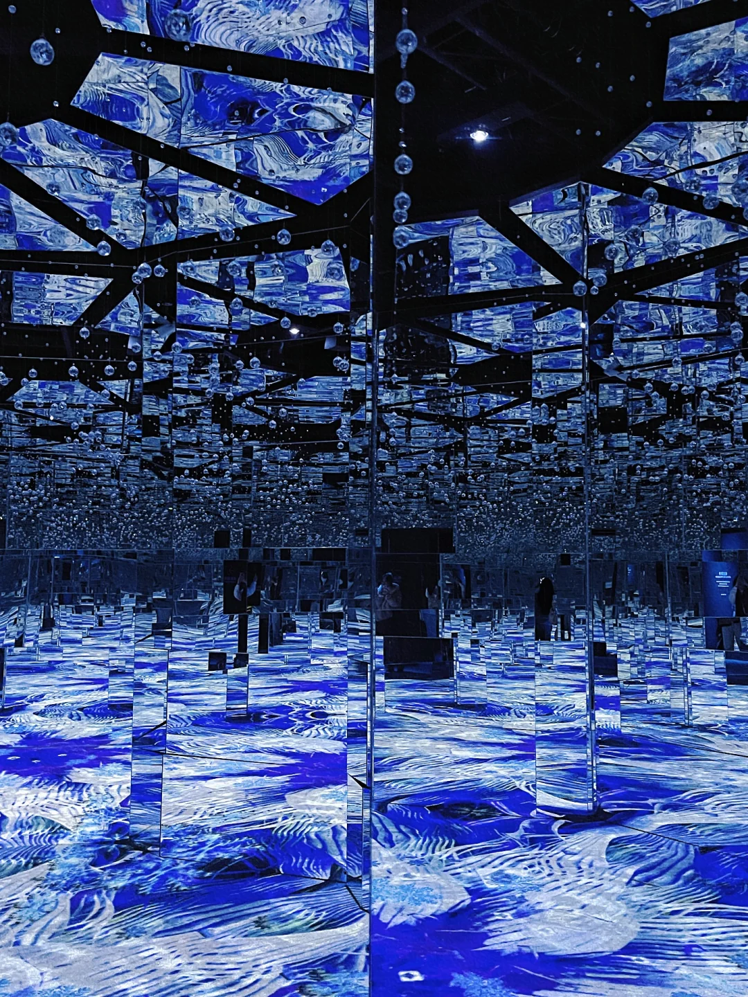 春节一定要去的北京展览！梦核光影（live太美