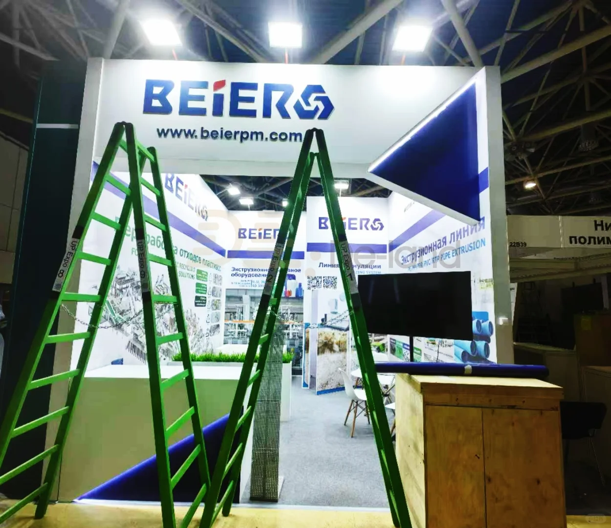 买双鞋| 还是跨海参展？