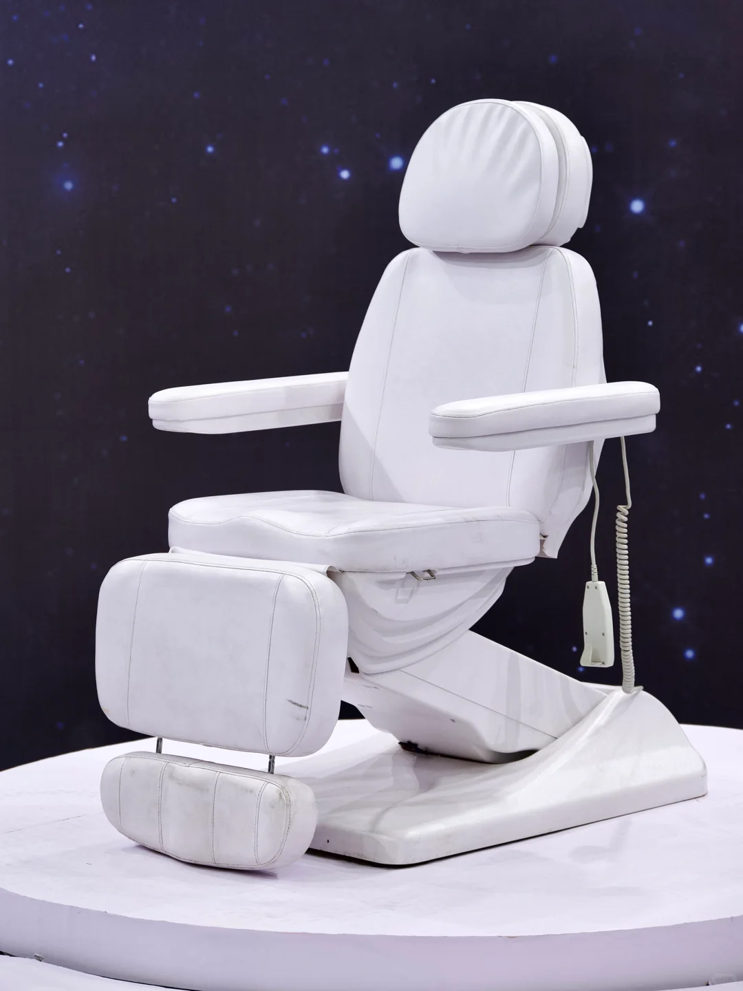 不要再说过年没地方去～1200平米航展来了！