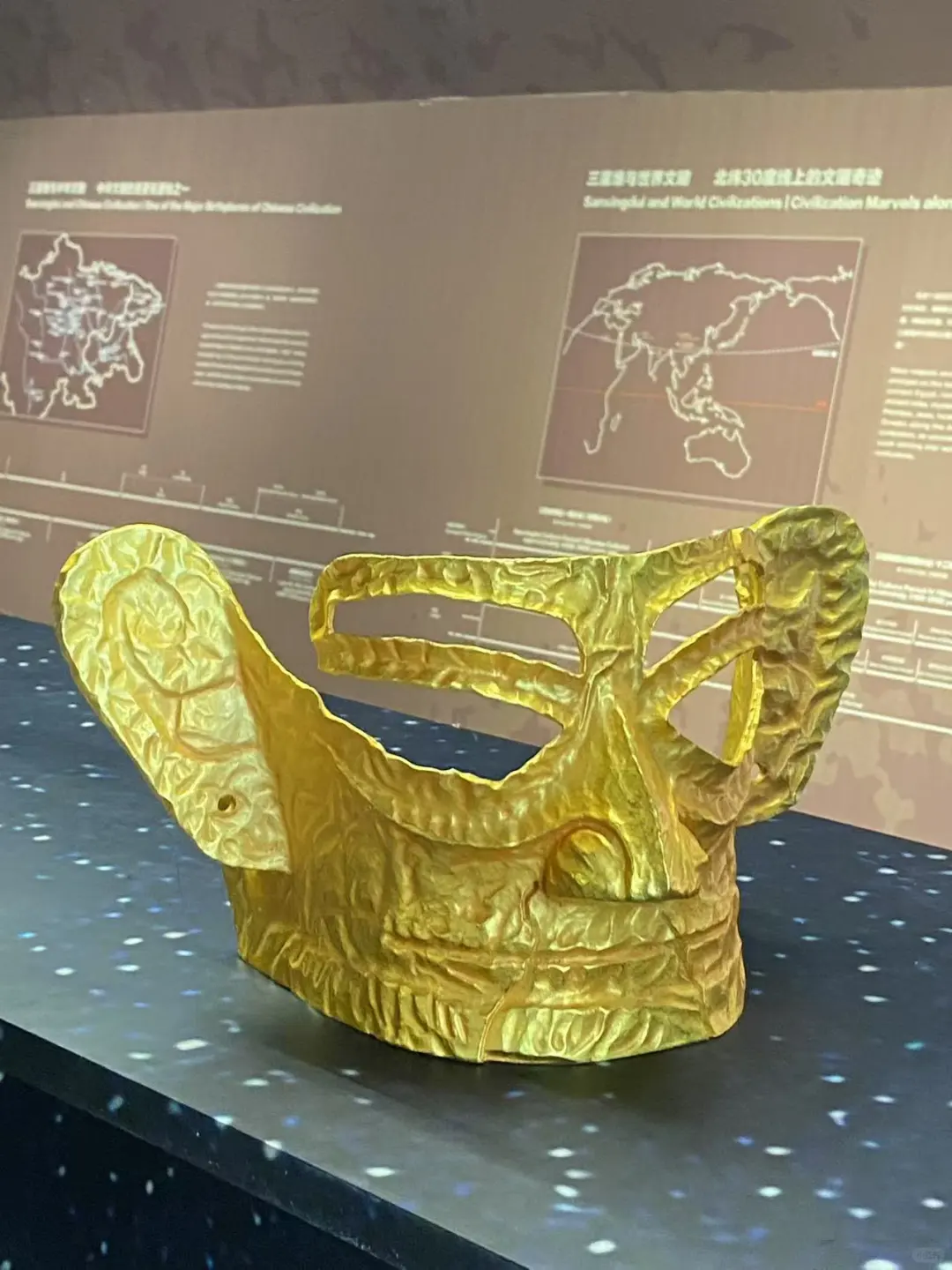 蛇年鸿鹄里文化艺术空间迎五路财神