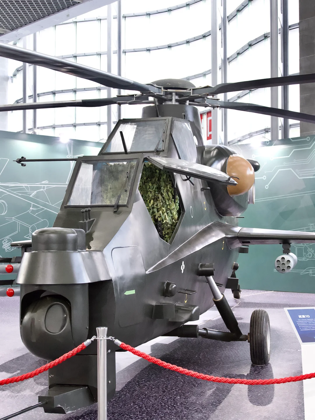 不要再说过年没地方去～1200平米航展来了！