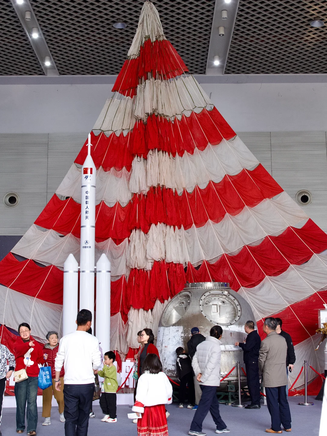 不要再说过年没地方去～1200平米航展来了！