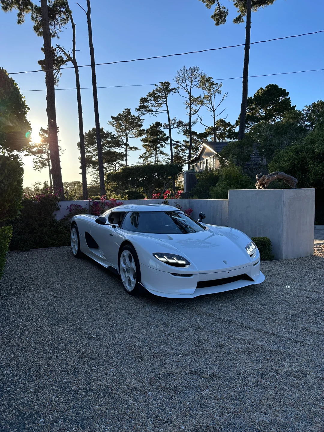 科尼塞克2024圆石滩私人展览会