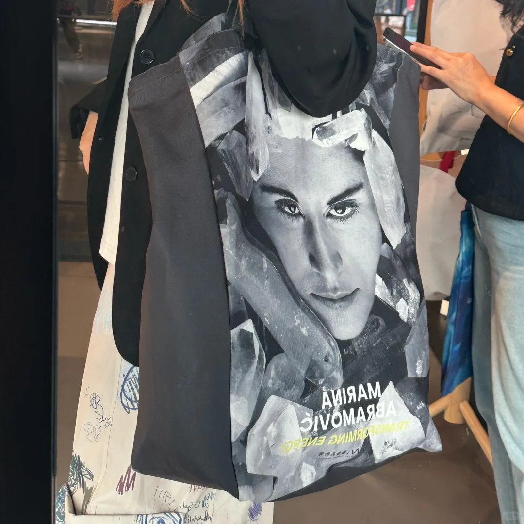 展览｜阿布拉莫维奇中国首展要看吗？