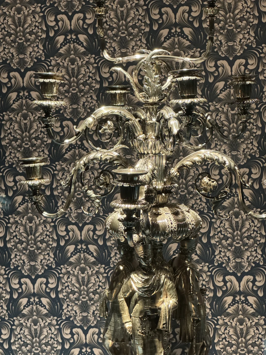 粤博“凝眸”艺术展??简直美到失语?