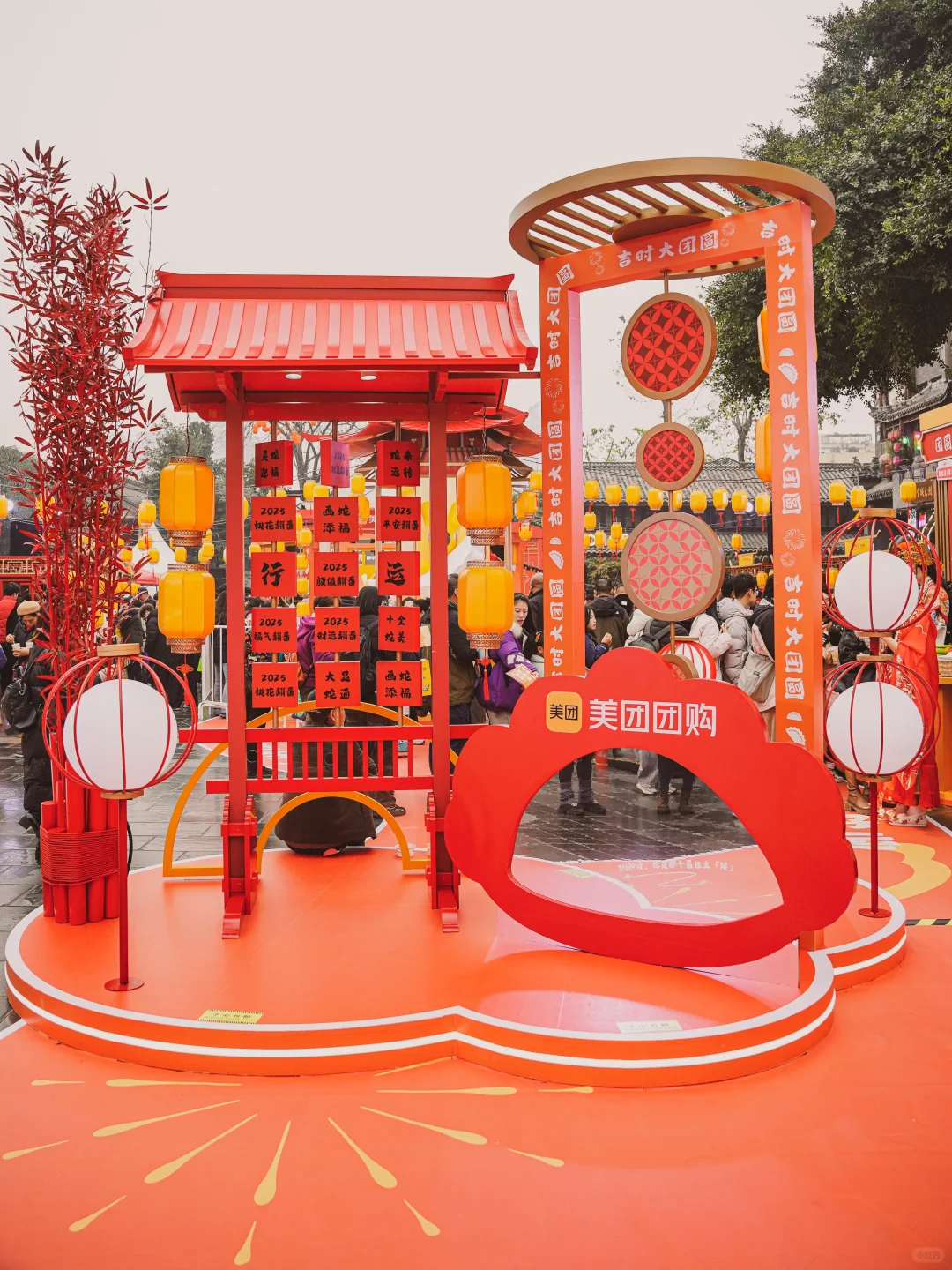 宽窄巷子奇遇之燃爆小年的“吉尼斯饺子”