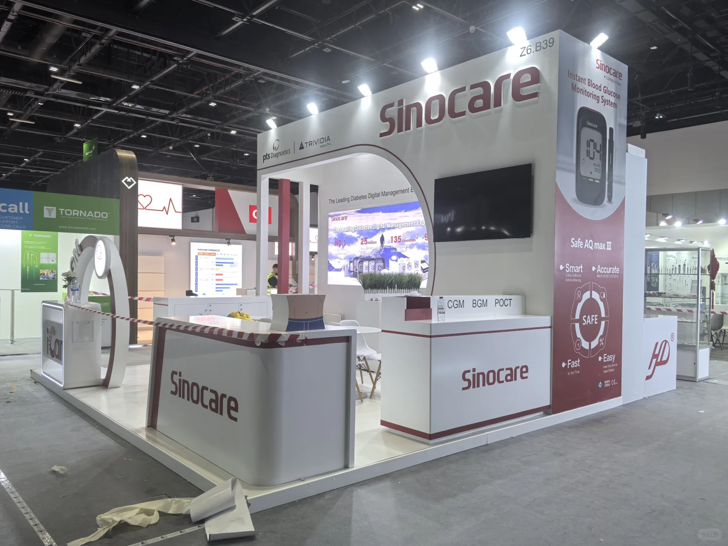 别人过年我“搬砖”，Arab Health现场直击