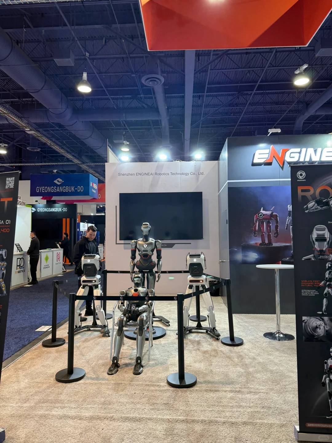 ?：拉斯维加斯CES2025电子展的第一天